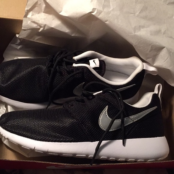 Nike roshe one - Picture 1 of 4
